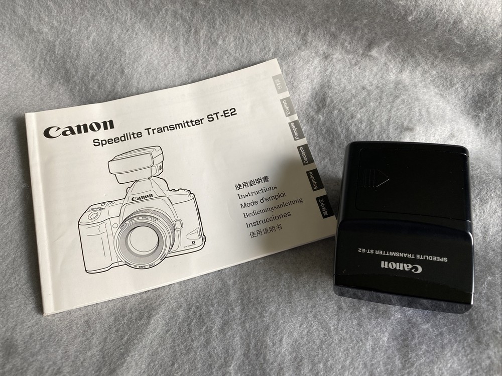 Canon Speedlite Transmitter ST-E2 And Book