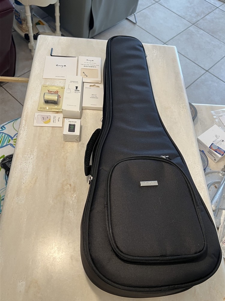 Enya EUC/MS Concert *Solid Mahogany* Ukulele WITH ACCESSORIES