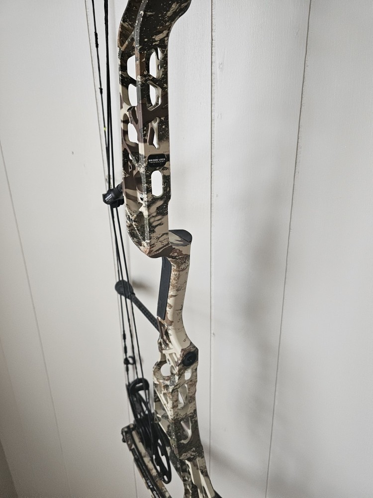 Mathews Lift X 33 Compound Bow