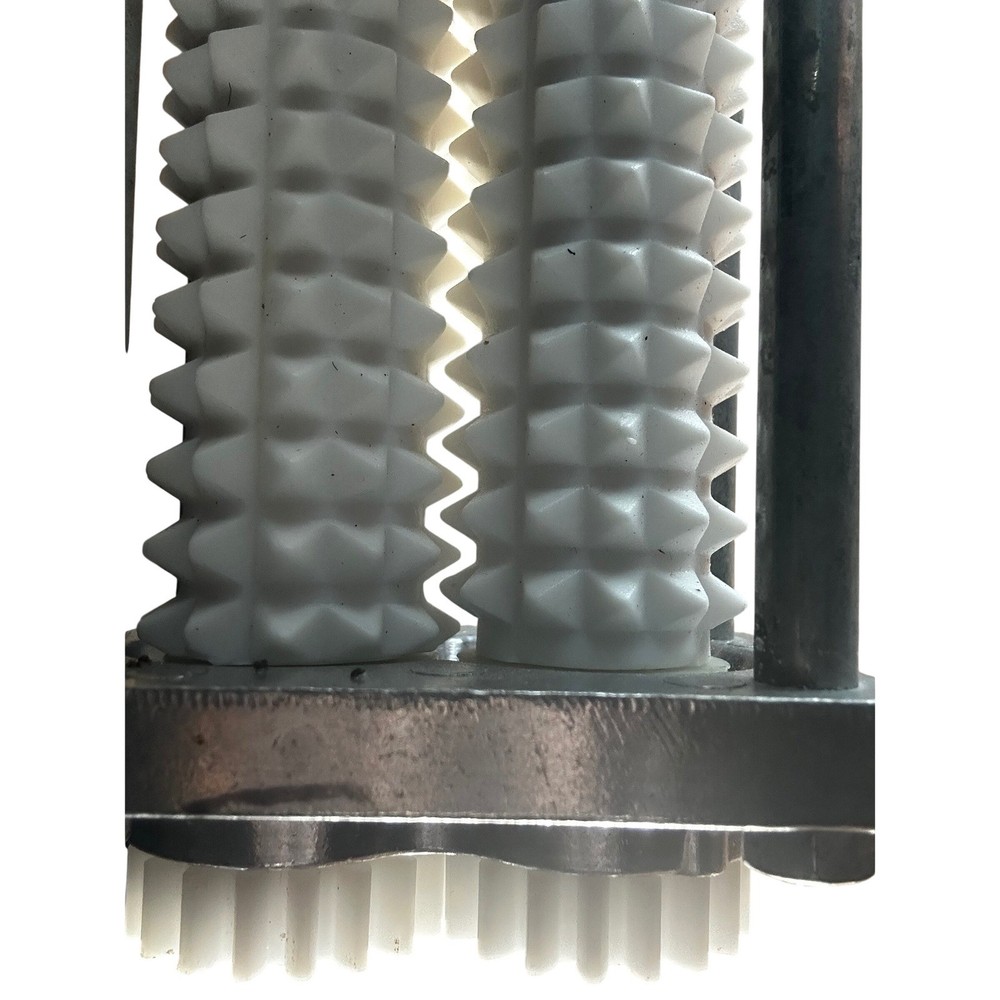 Manual Hand Crank Meat Tenderizer Dual Spiked Rollers Table Mount C-Clamp Silver