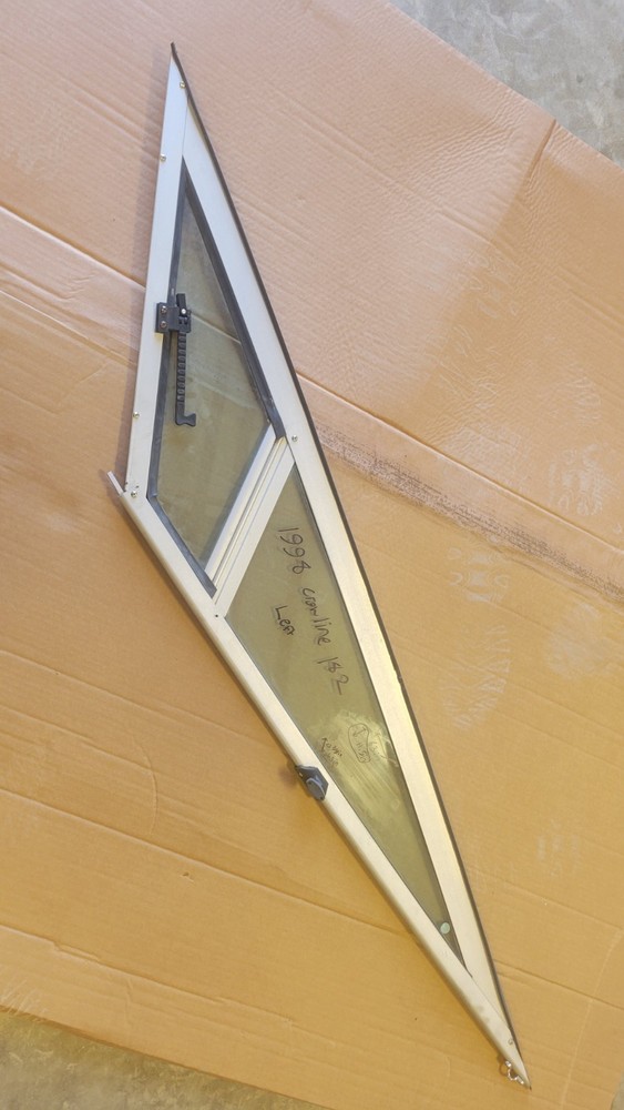 Crownline 182 Windshield Glass Port Side Passenger Left