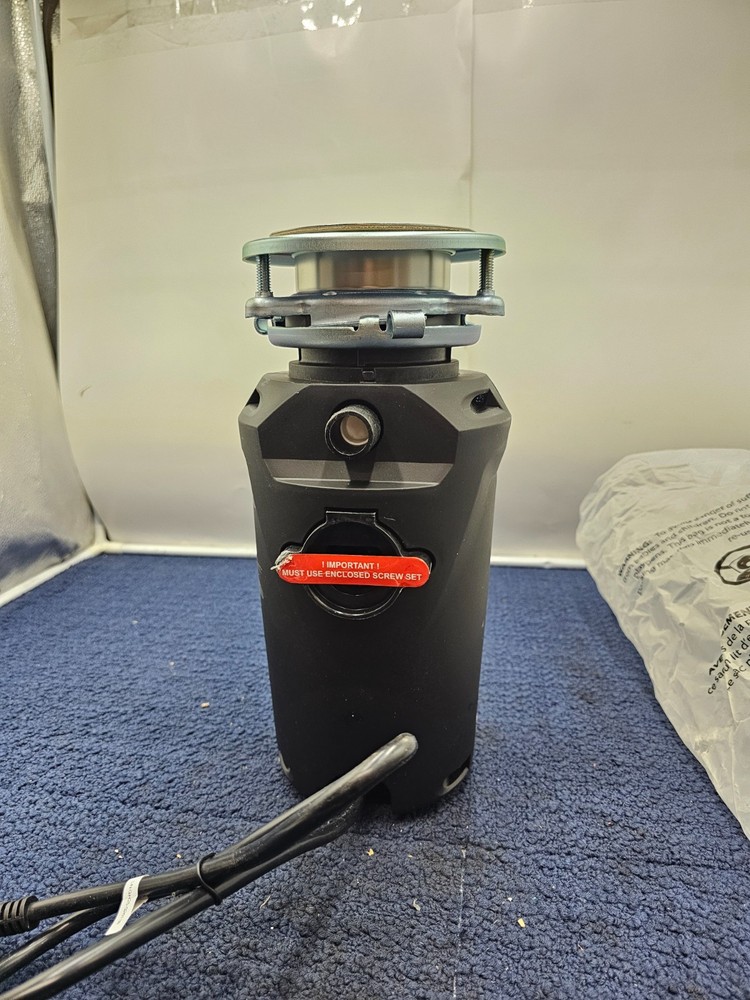 Maintenance Warehouse 113744 1/3 HP Food Waste Disposer w/ Installed Power Cord