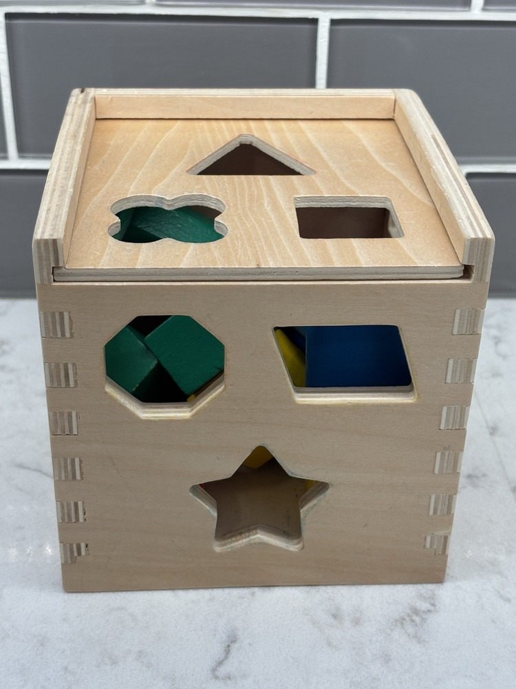Shape Sorting Cube - Melissa & Doug COMPLETE WITH 12 BLOCKS