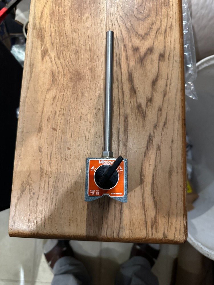 Mitutoyo 7011S Magnetic Indicator Stand