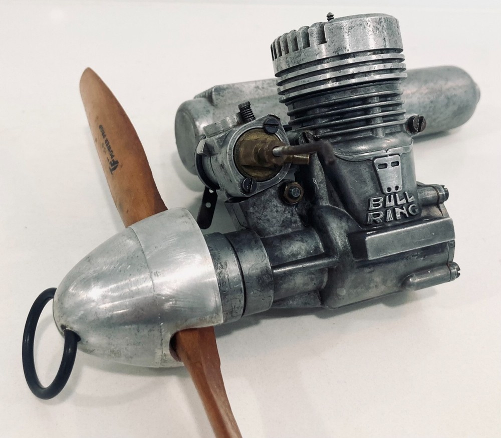 SUPER TIGRE 40 BULL RING Nitro Engine w/ Muffler