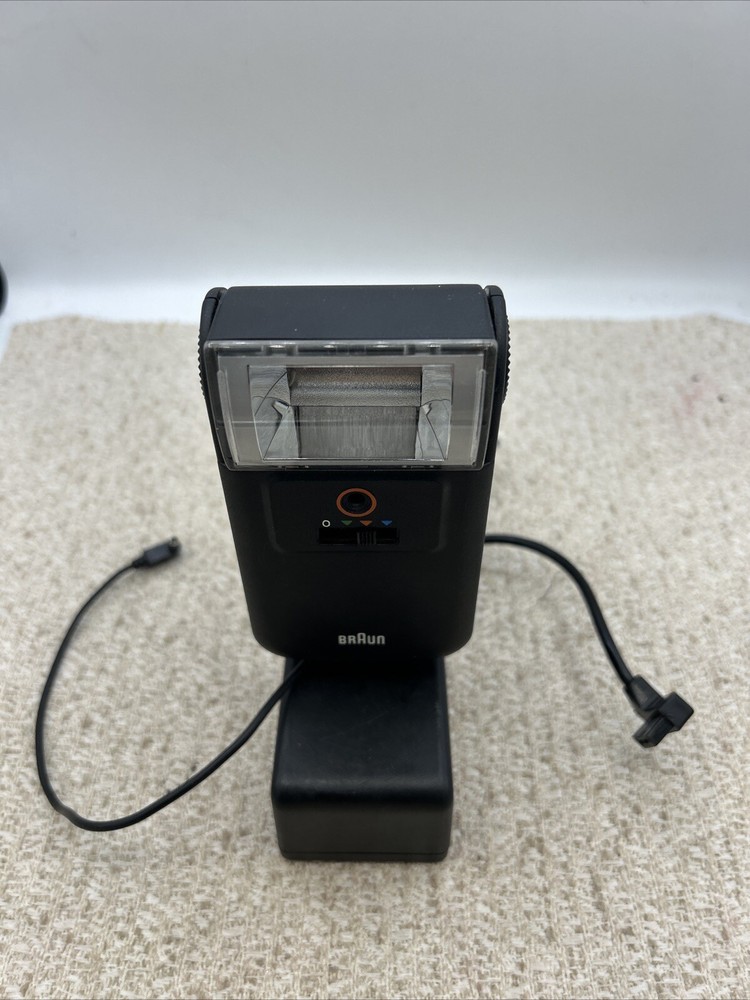 Braun 2000 Flash Unit Flash with Center Contact