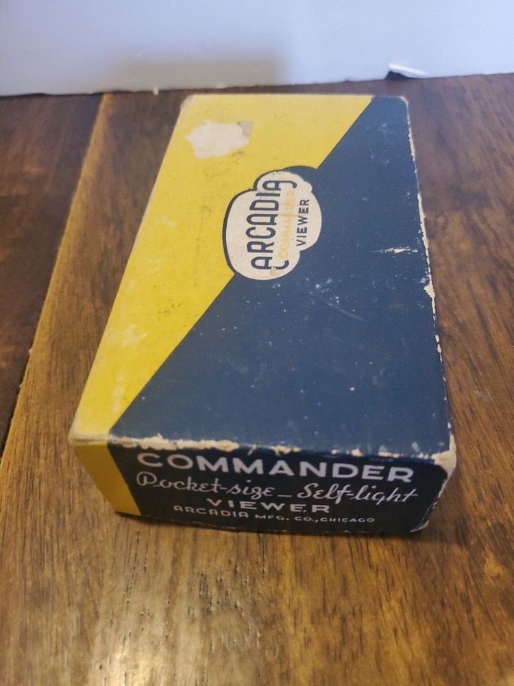 Vintage Arcadia Commander Viewer Pocket-Size Self-Light with Box and Instruction