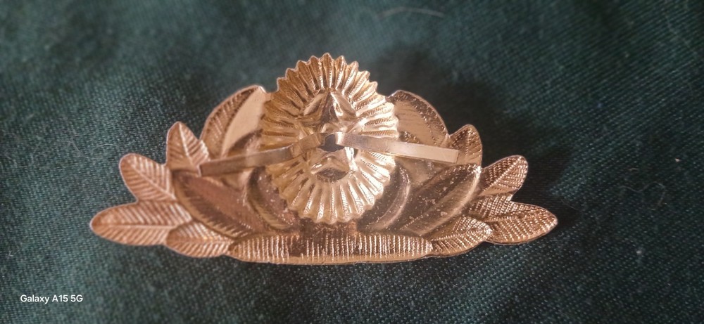 Russian Officer Cap Badge/ Cold War Soviet Era
