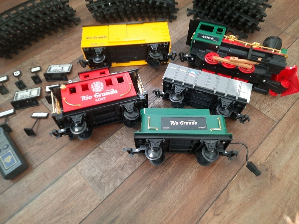 Ez-tech G Scale Remote Control Batt Operated Train Set Grand Canyon Exp Untested