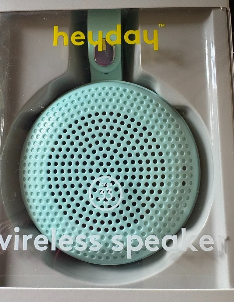 Heyday Green Wireless Speaker BT- NEW IN BOX!