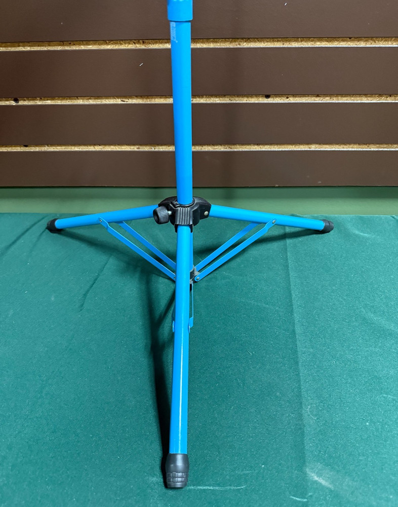 Audio 2000's Short Light Blue Music Stand