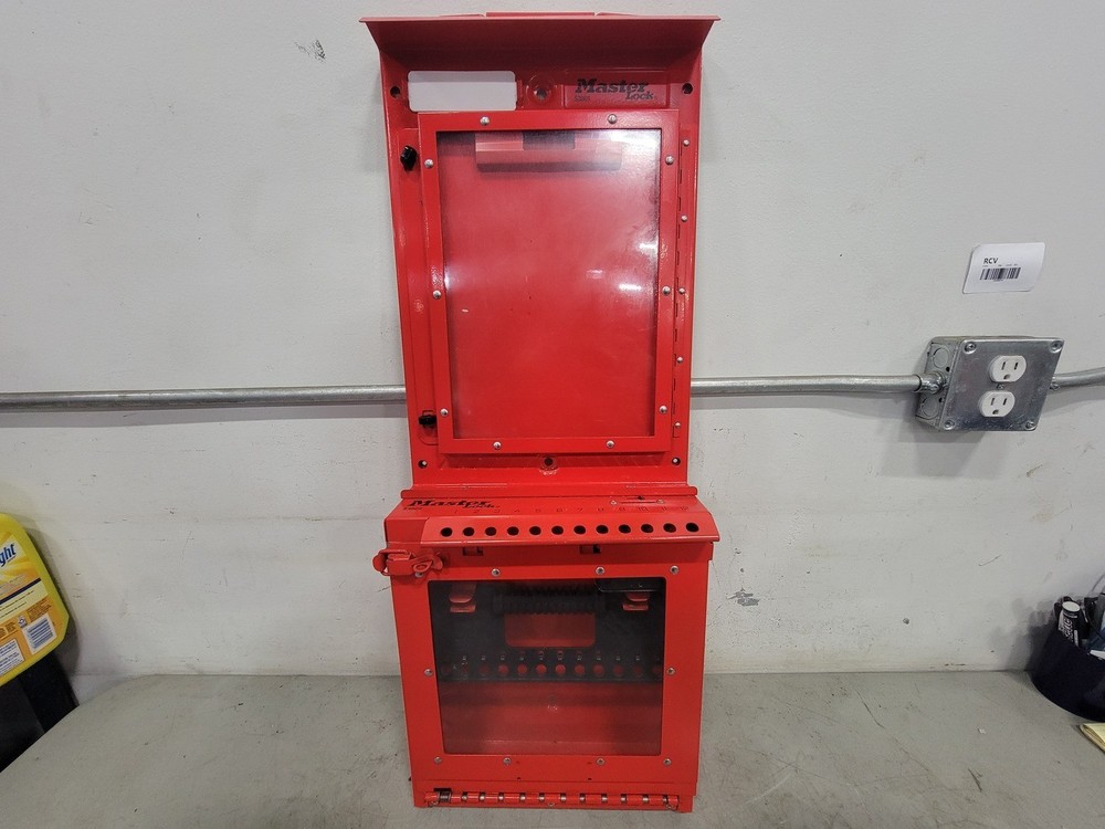 Master Lock S3500 Group Lock Boxes & Permit Stations S3501/S3502 – Safety