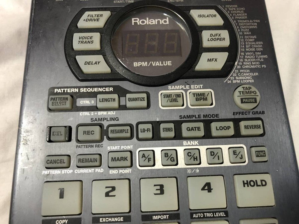 Roland SP-404SX Compact Linear Wave Sampler High capacity & high sound quality