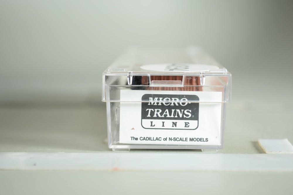 4894 Micro Trains 40' BOX car UN DEC UN PAINTED