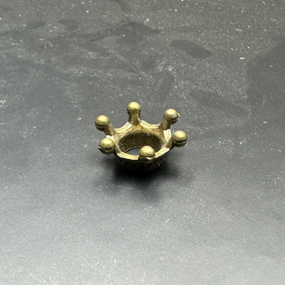 Metal crystal small ball base