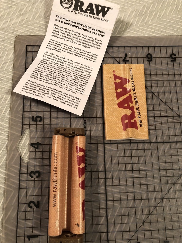 RAW brand Hemp Plastic Cigarette Rolling Machine used Handheld Roller spare roll