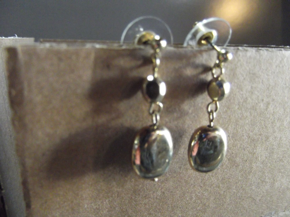 1 Pair Old 1"in Plastic Gold Tone Oval Dangler Stud Earrings