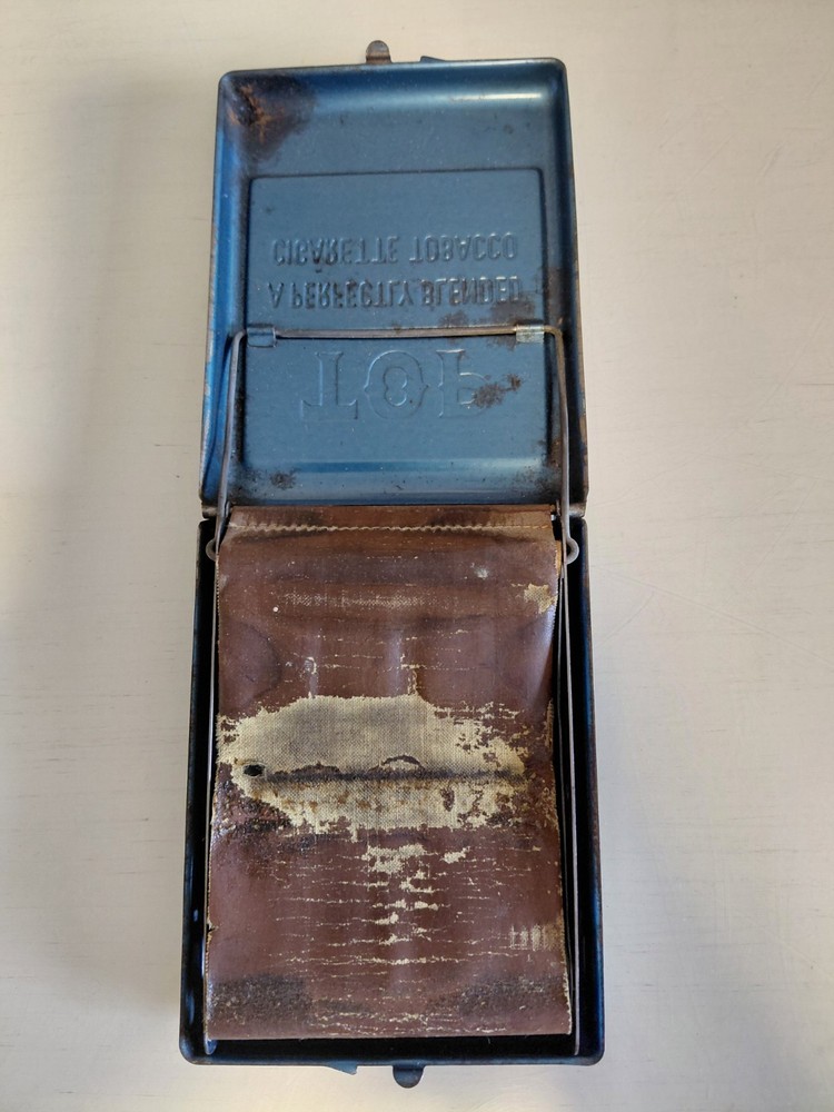 Vintage Top Blue Cigarette Roller