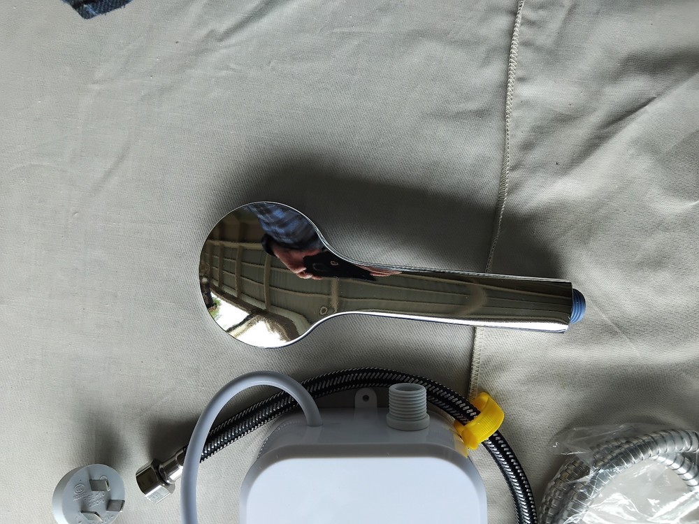 3 second heat -instant hot water heater 220-240VAC 1500W RX-021