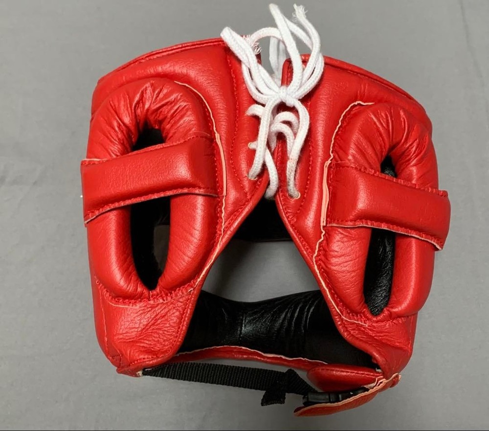 Winning Headgear FG 5000 Red Size M Used