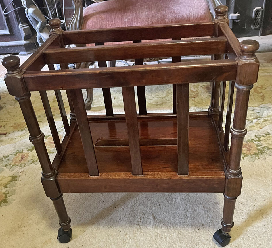 Magazine Rack - Wooden