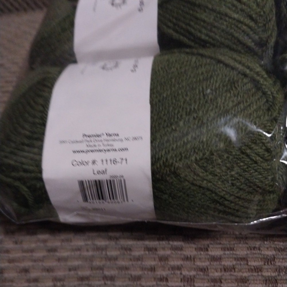 New Premier Just Yarn "Leaf"