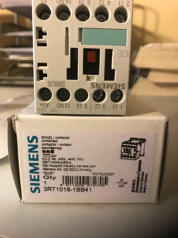 3RT1016-1B441. 24VDC. SIEMENS   CONTACTOR