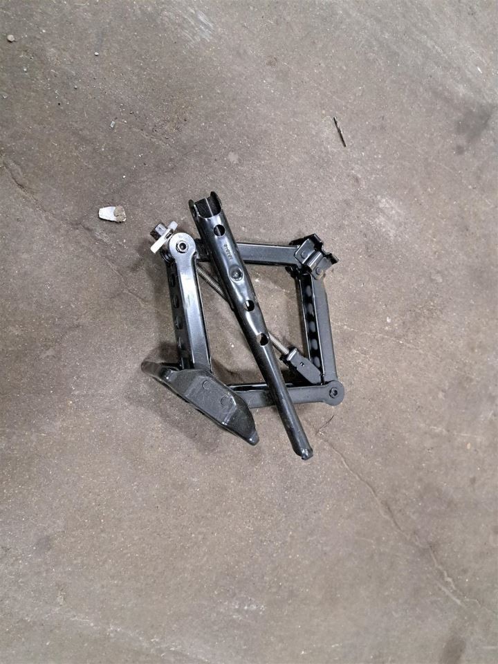 2016 Compass Jack Sku#4278490