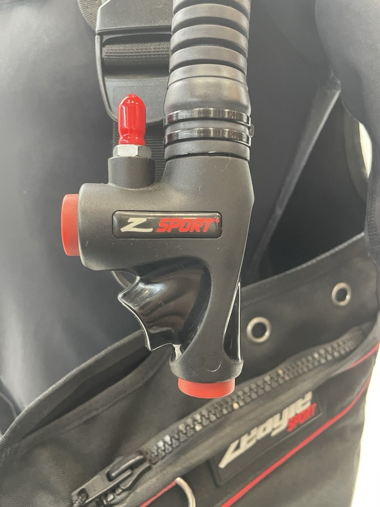 NEW - Medium Zeagle Resort BCD