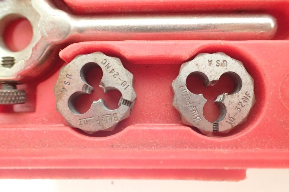 Snap on blue point TD2425 tap and die set (Missing components)