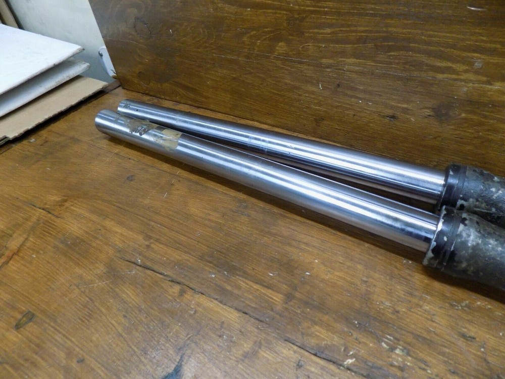 KAWASAKI GT750 FRONT FORK LEGS
