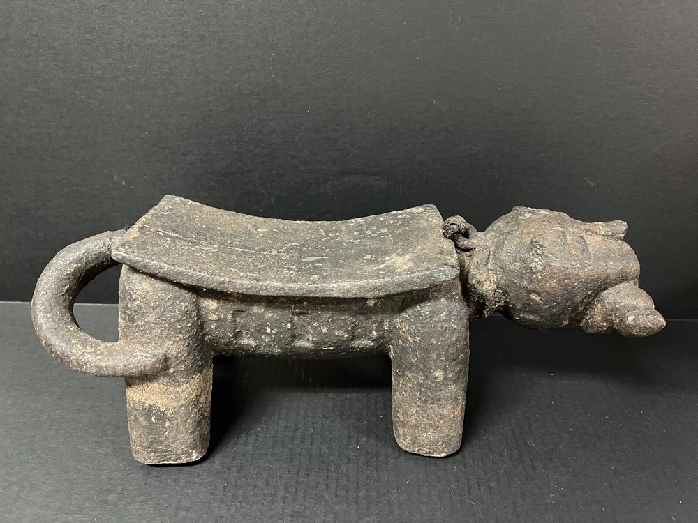 AFRICAN ART BAULE FISH STOOL