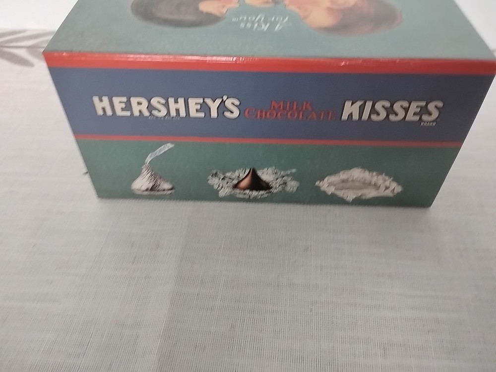 Vnt Inspired Hershey's Kisses Box Excellent Condition