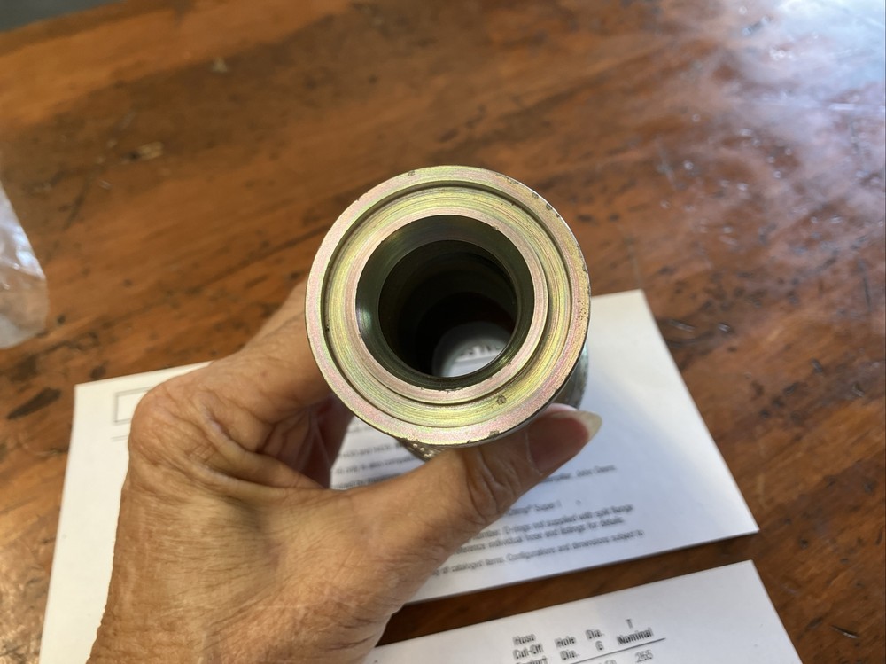 43020U-G20 Eaton Hose End Code 61 flange straight