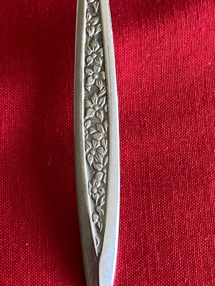 Customcraft CUS 5 Soup Spoon 6 7/8" Textured Stainless Steel Flatware