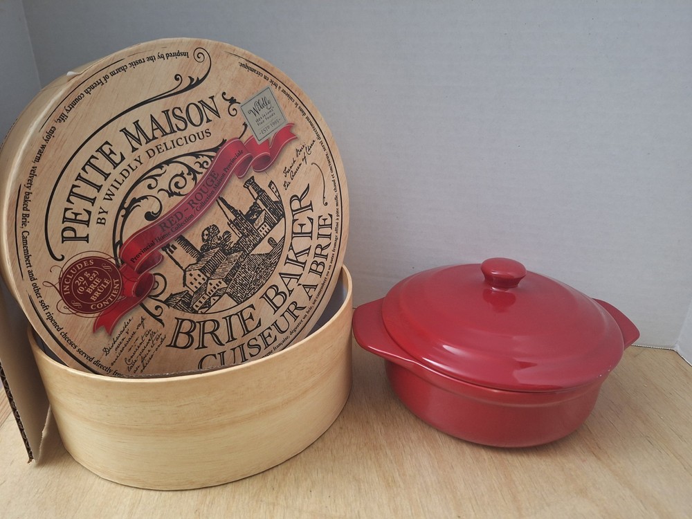 BRIE BAKER Petite Maison Red Stoneware