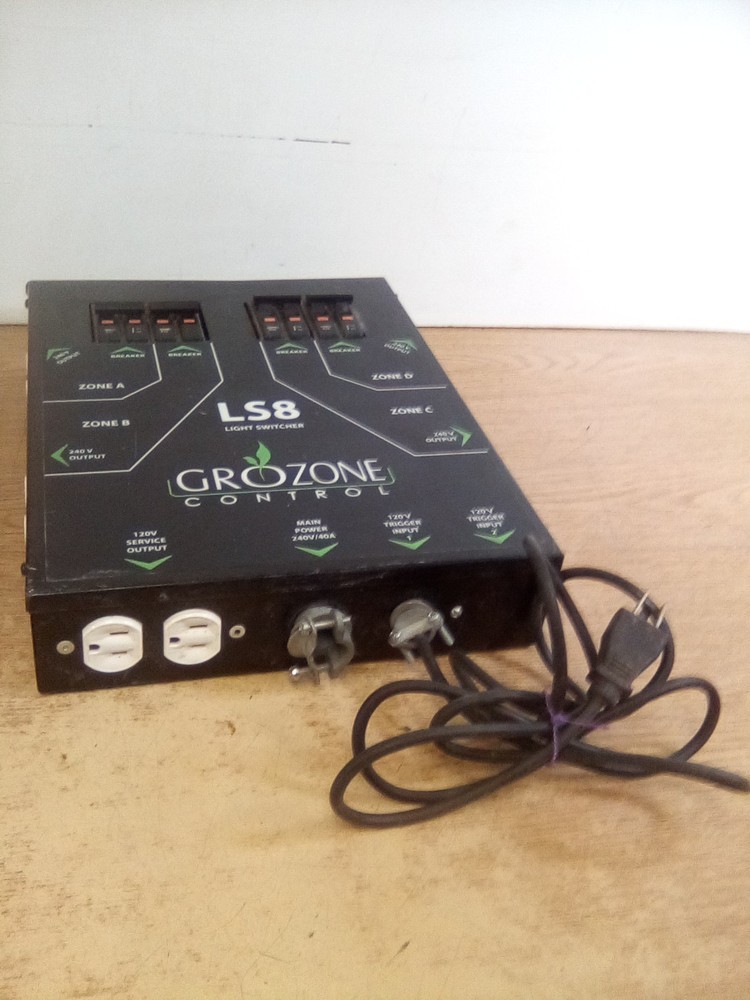 Grozone Control LS8 240V Light Switcher 8021058