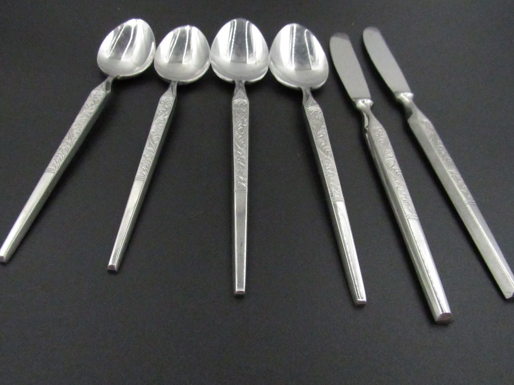 Winthrop Japan Stainless Flatware Set 6 Pcs Spoons Knives Ornate Scroll Pattern