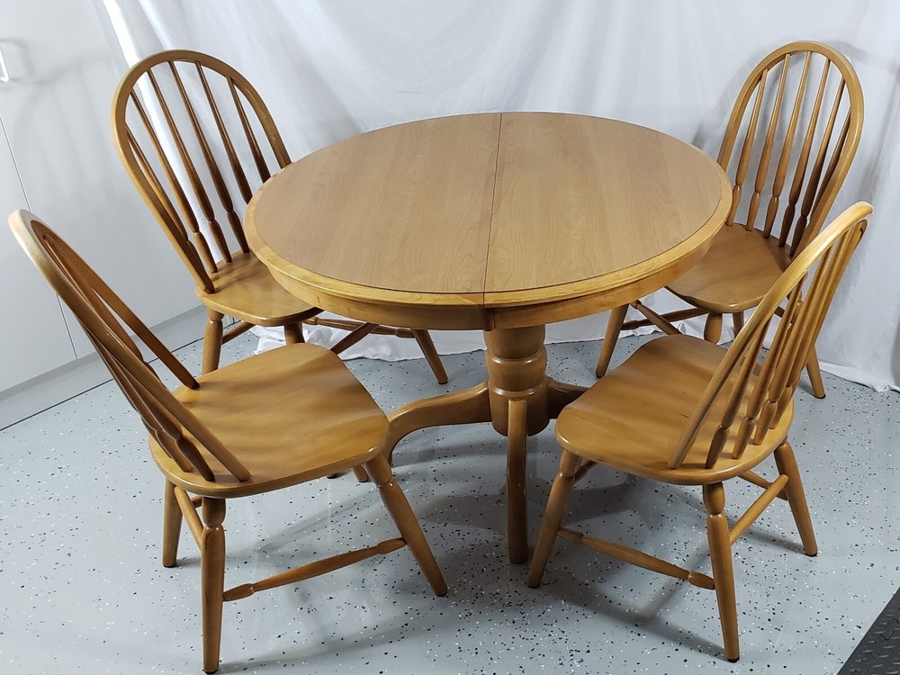 Solid Oak Dining Table Oval 4 Chairs 2 Leafs Cochrane Amer-Silhouette L-Pick-Up