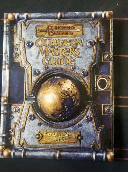 Dungeons & Dragons: Dungeon Master's Guide 3.5 - Excellent Condition