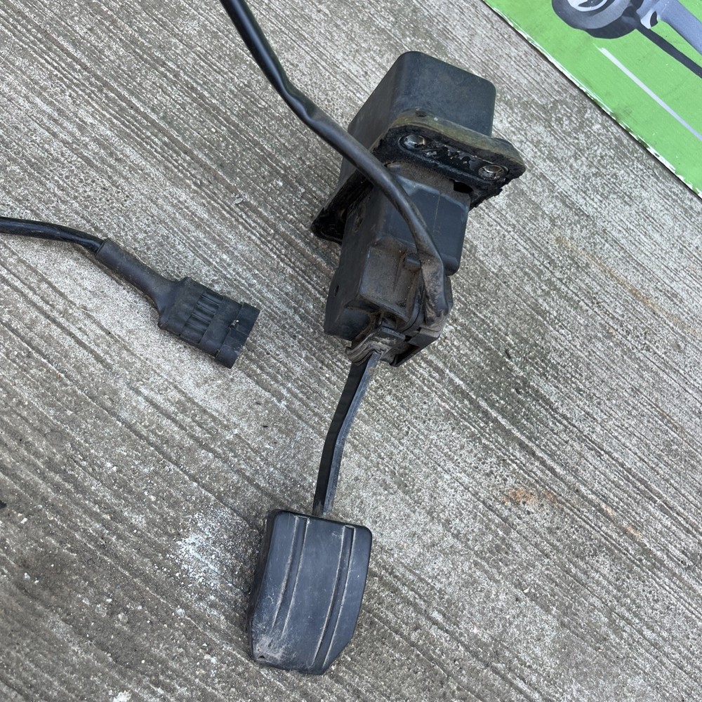 IVECO EUROCARGO THROTTLE