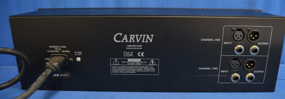CARVIN EQ2030 DUAL 1/3 OCTAVE EQUALIZER......