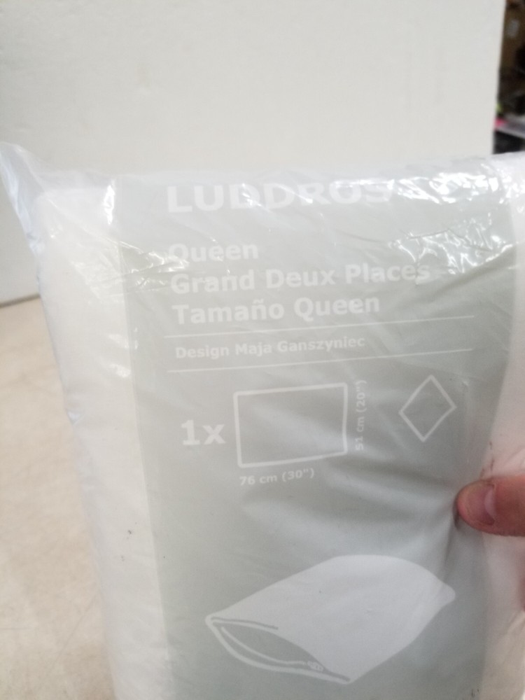 IKEA Luddros Pillow Protector Queen White with Zipper