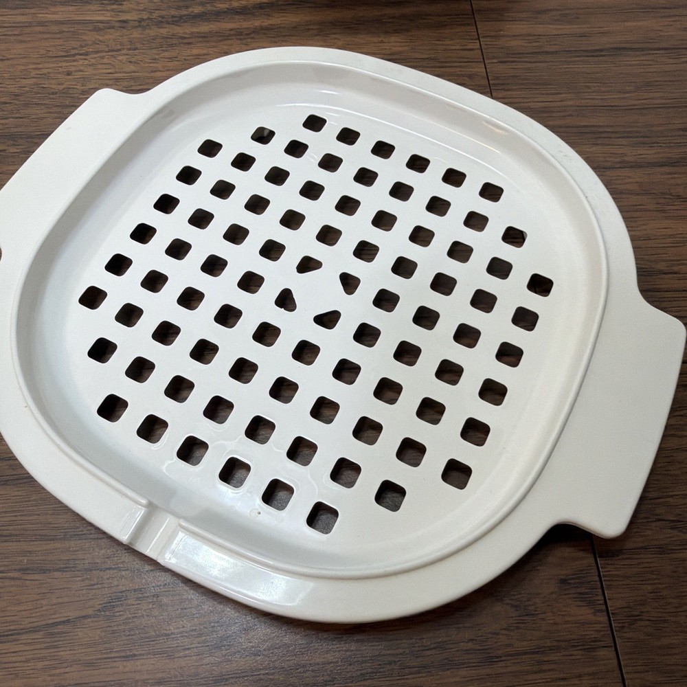 4 PC - RUBBERMAID MICROWAVE COOKWARE STACKING NESTING 3 qt w/ Lid 2 Strainers