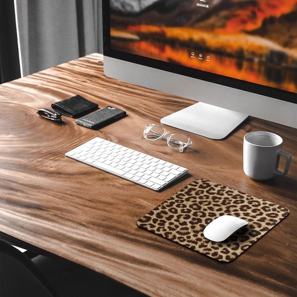 Retro Leopard Print Pattern Mouse Pad, Abstract Vintage Seamless Repeating De...