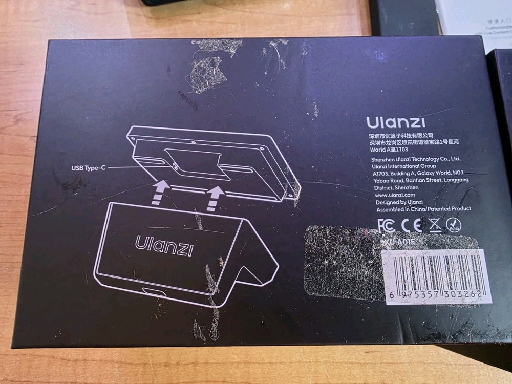 Ulanzi D200 Production Console Studio Controller for Vlog Content Creation Work