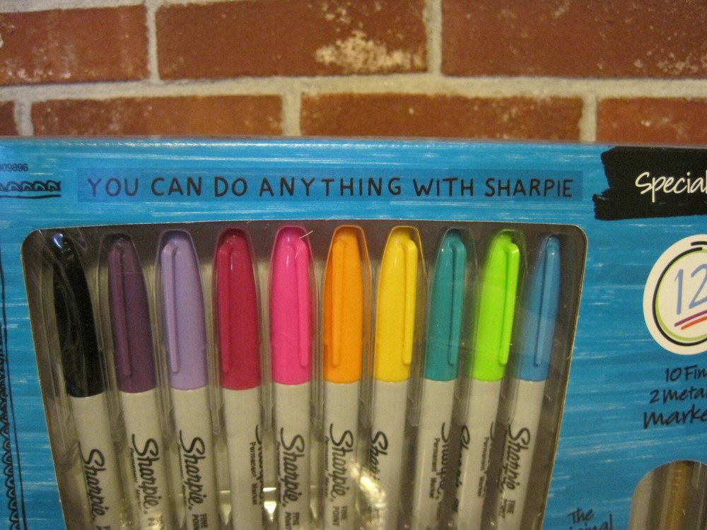 SHARPIE SPECIAL EDITION 12 CT. ASSORTED FINE POINT PERMANENT MARKERS--NEW