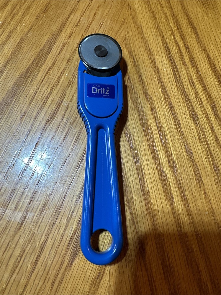 Kai Dritz Blue Rotary Cutter Sewing Tool Japan