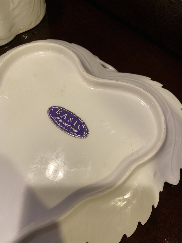 Basic Porcelana White Grape Leaf Covered Cheese Tray 8.5”