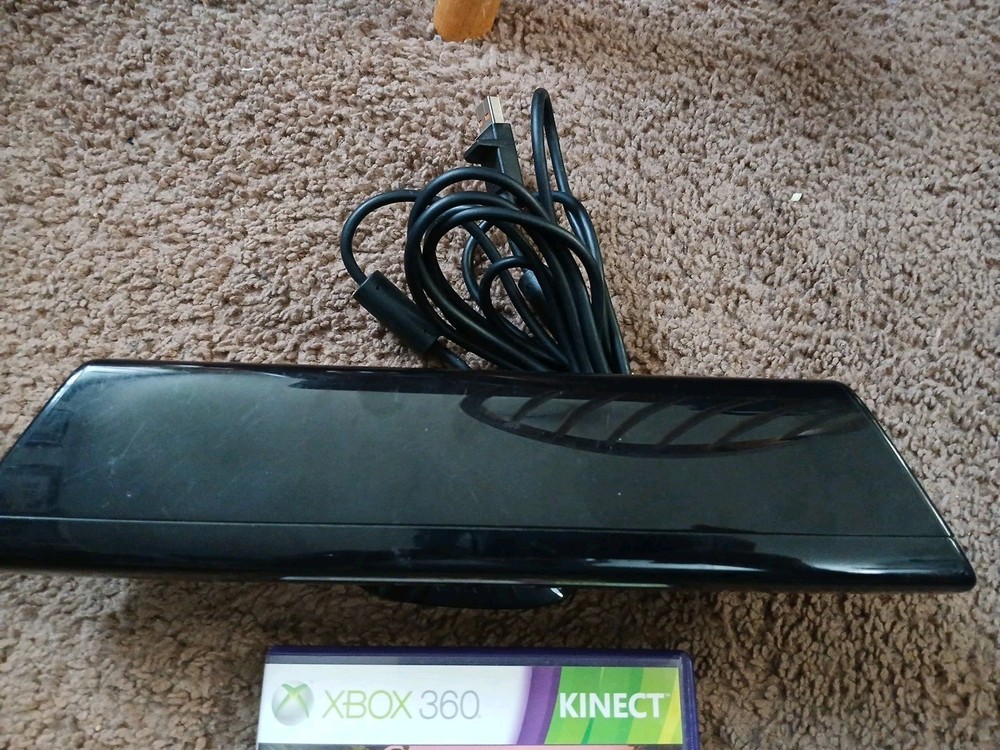 XBOX 360 Kinect Sensor And Kinect Adventures Game Microsoft